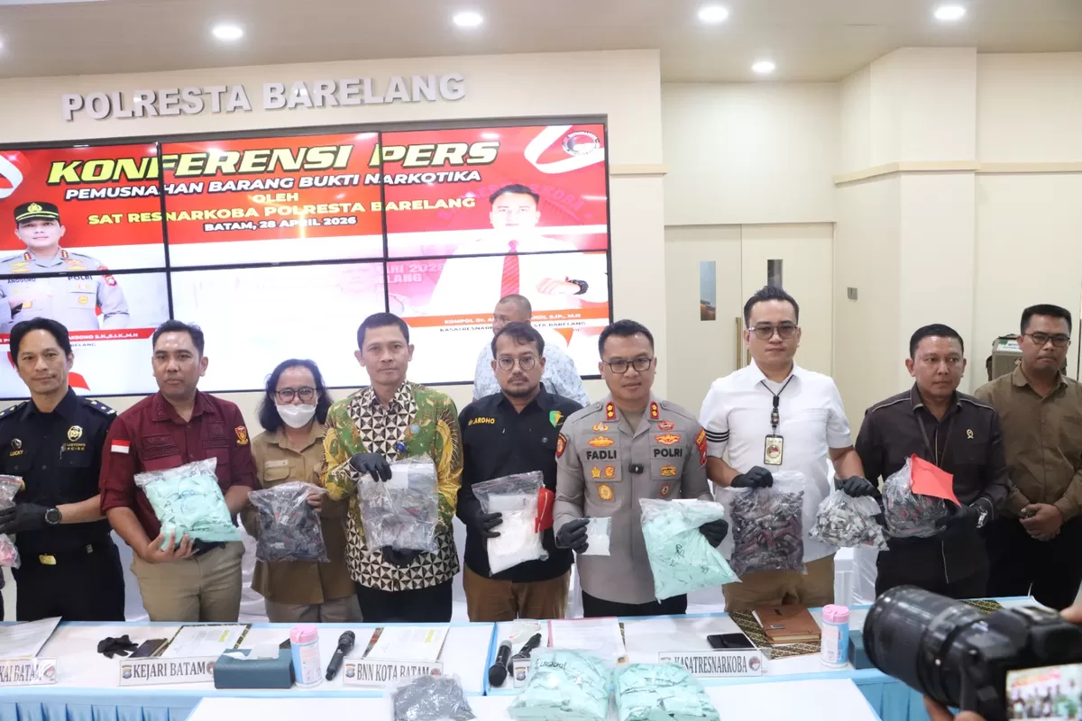 konferensi Pers Pemusnahan barang bukti narkoba oleh Sat Resnarkoba di Polresta barelang. (Humas Polresta Barelang)