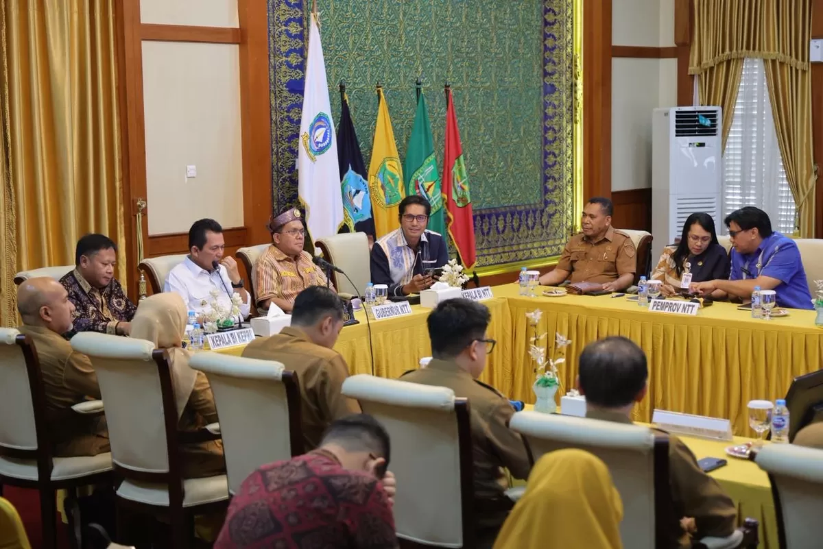 Pertemuan Gubernur Kepri dan Gubernur NTT  turut dihadiri Kepala Perwakilan Bank Indonesia NTT Adidoyo Prakoso, Kepala Perwakilan Bank Indonesia Kepri Rony Widijarto, serta sejumlah kepala OPD.(Foto:Diskominfo Kepri)