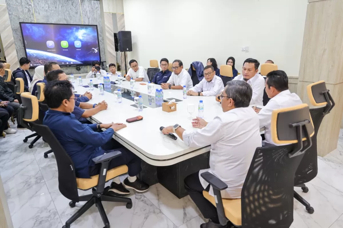 Pertemuan Gubernur Kepri bersama Medco E&amp;P Natuna Ltd, SKK Migas Perwakilan Sumbagut, Perwakilan Prima Energy Northwest Natuna Pte. Ltd., Star Energy (Kakap) Ltd., Harbour Energy, Pertamina East Natuna, serta West Natuna Exploration Ltd. (Foto:Diskominfo Kepri)