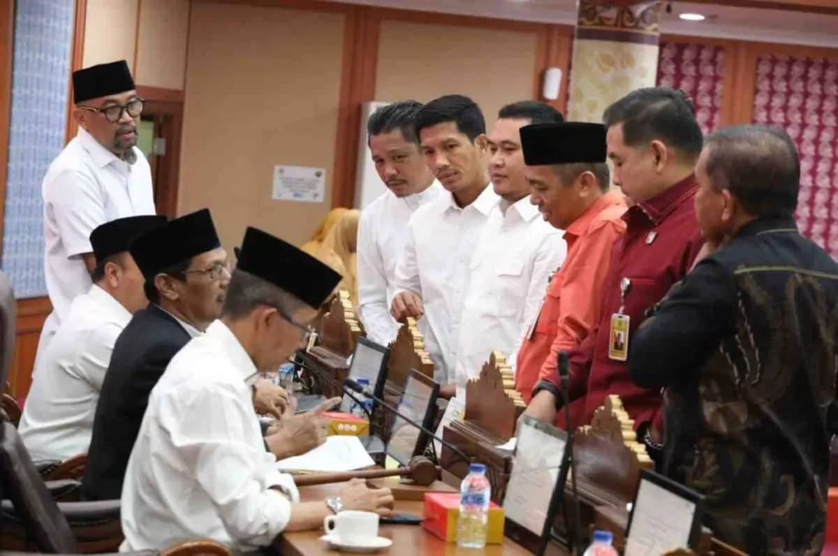 DPRD Batam Lanjutkan Pembahasan RPP APBD 2025 (humas kominfo kepri)