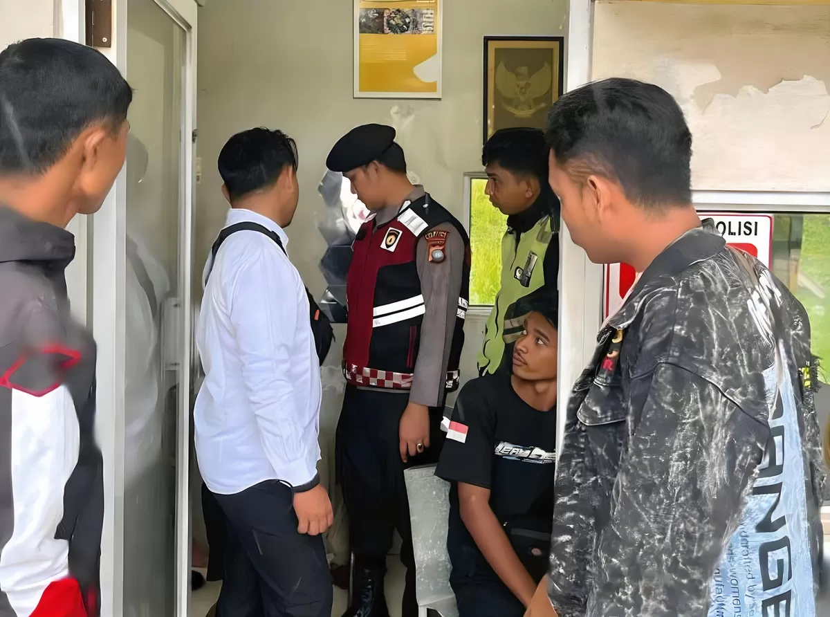Piket Batara Biru, Reskrim, dan Intelijen Polsek Nongsa mengamankan satu orang terduga pelaku. (Humas Polresta Barelang)