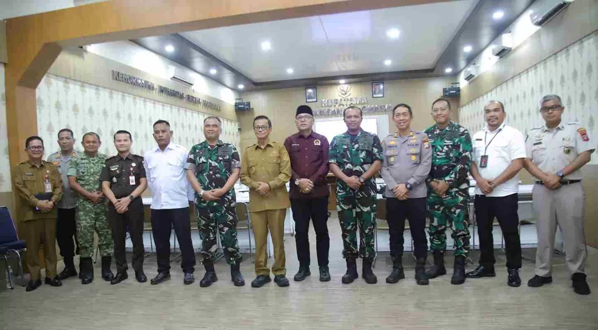 Polda Kepri mengajak pemerintah daerah dan seluruh pemangku kepentingan mencari solusi yang lebih efektif untuk melindungi aset publik.