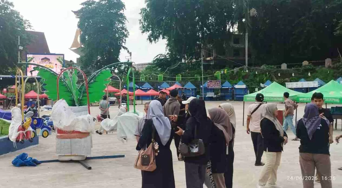 Pedagang di kawasan Taman Gurindam 12 Tanjungpinang mulai direlokasi ke area Melayu Square dan Anjung Cahaya. (Foto:Diskominfo Tanjungpinang)