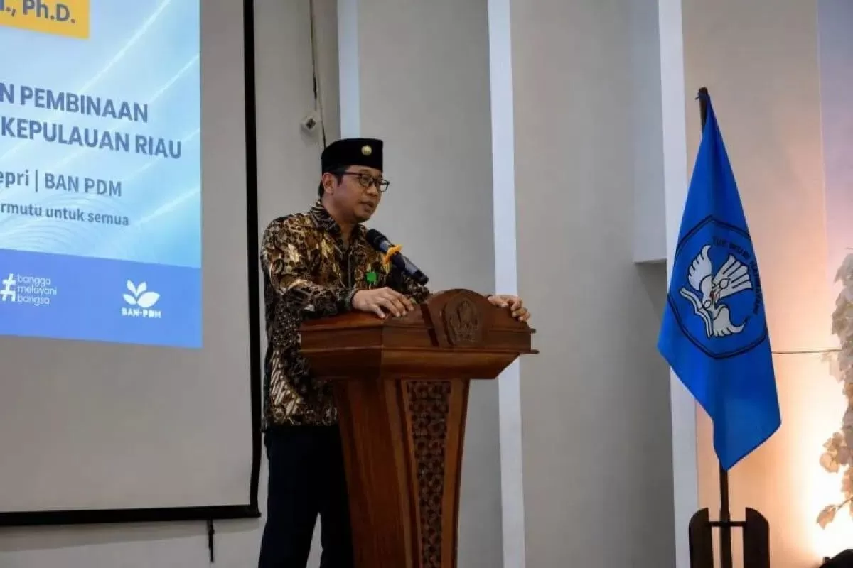 Warsita, Kepala Balai Penjaminan Mutu Pendidikan (BPMP) Kemendikdasmen Provinsi Kepulauan Riau di Kota Batam. (Humas Kemendikdasmen)