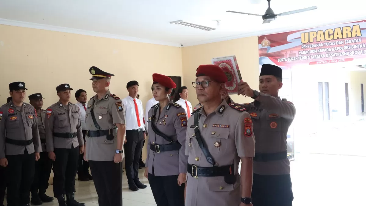 Proses Sertijab Kasatnarkoba Bintan, dan Kabag SDM Polres Bintan