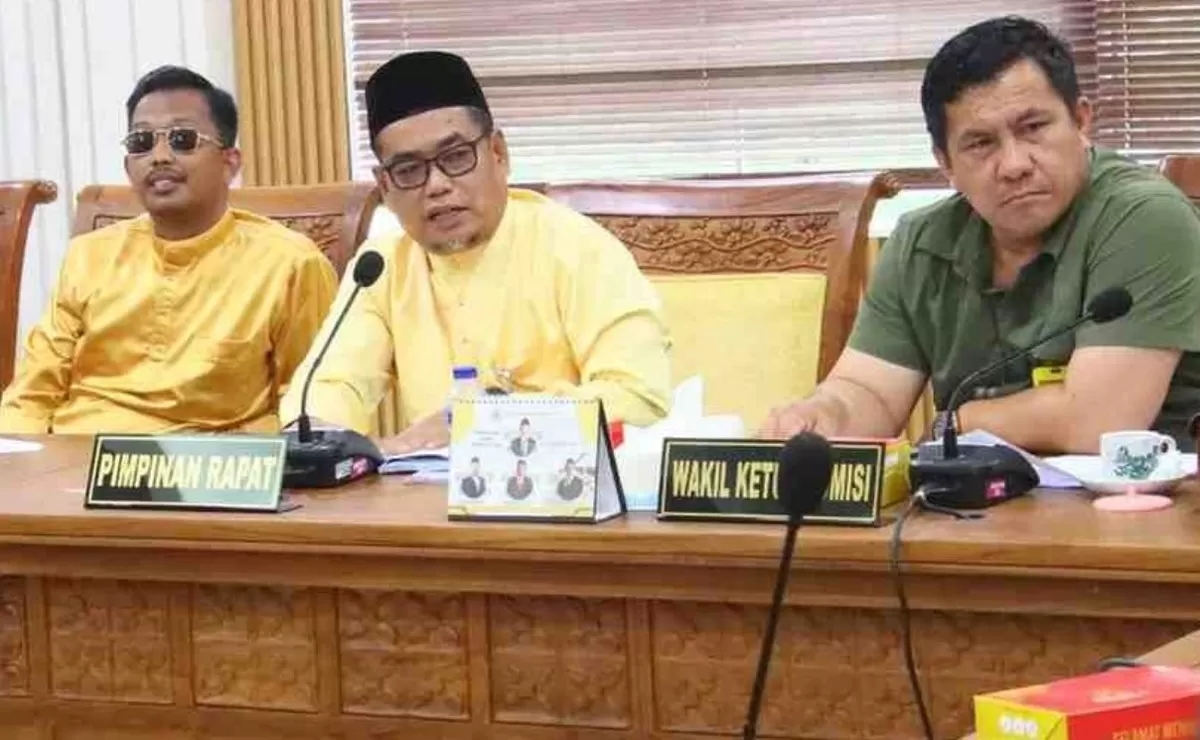 Komisi I DPRD Kota Batam menggelar Rapat Dengar Pendapat Umum (RDPU) guna membahas permasalahan lahan yang dialami warga KASIBA Mangsang, Kecamatan Sungai Beduk (humas diskominfo kepri)