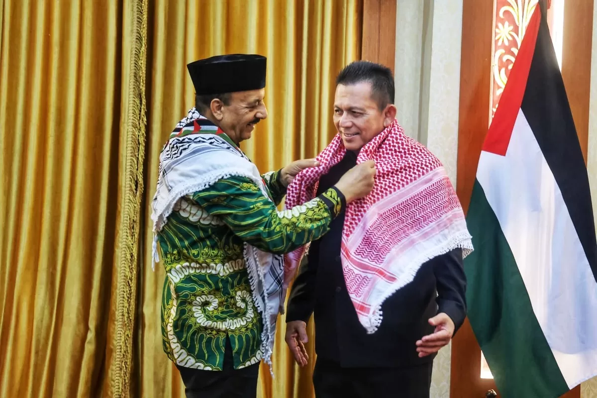 Gubernur Kepulauan Riau, H. Ansar Ahmad, menerima kunjungan kehormatan Duta Besar Palestina untuk Indonesia, Mr. Abdalfatah A. K. Al Sattari. (Humas Diskominfo Kepri)