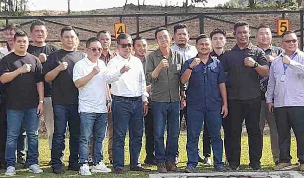 Anggota DPRD Kota Batam Dr Muhammad Mustofa Hadiri Pisah Sambut Danyonif 10 Marinir/SBY (dinas kominfo)