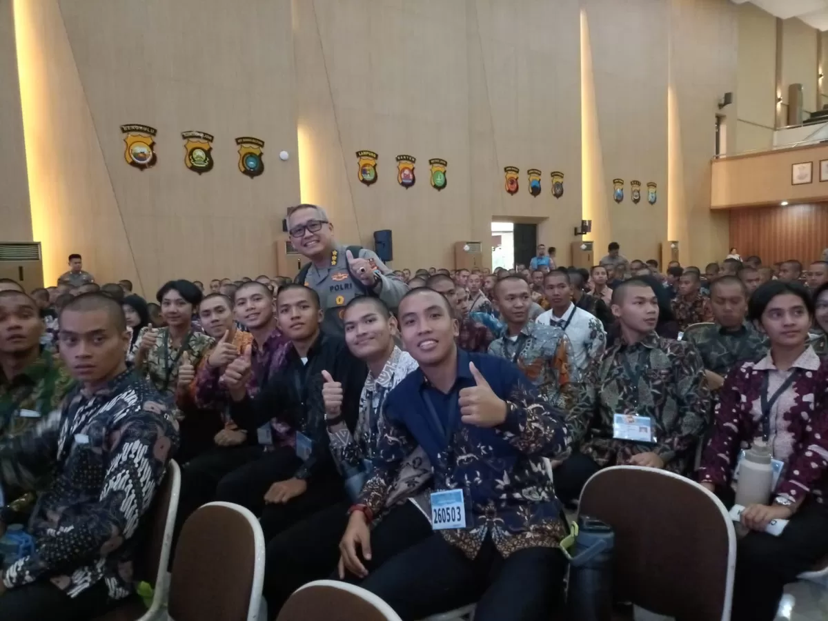 Enam calon taruna dan taruni asal Polda Kepulauan Riau dinyatakan resmi lulus terpilih dalam Sidang Kelulusan Tingkat Pusat yang berlangsung di Semarang. (Humas Polda Kepri.)