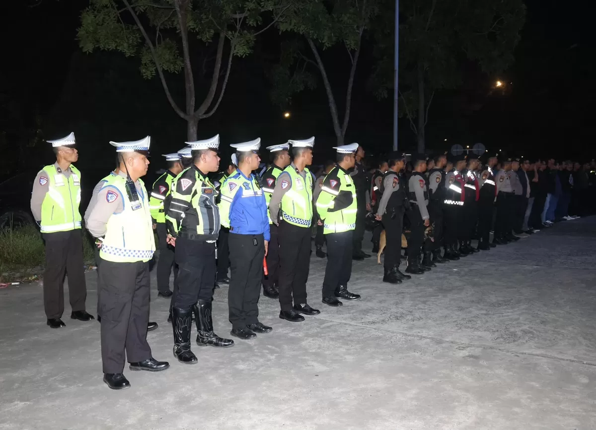 Apel kesiapan dipimpin langsung Dirlantas Polda Kepri Kombes Pol. Gatut Bowo Supriyono didampingi Kabid Keuangan beserta seluruh personel pelaksana. (Humas Polda Kepri.)