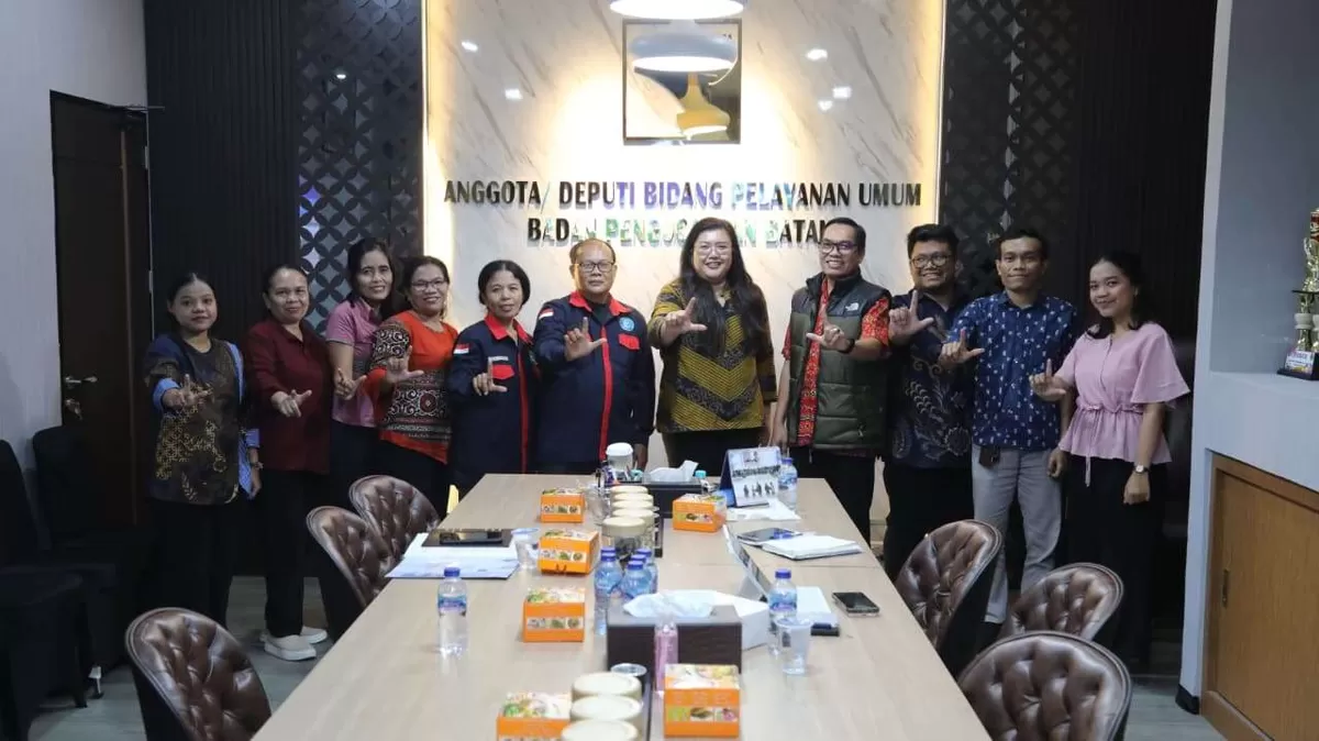 Deputi Bidang Pelayanan Umum BP Batam, Ariastuty Sirait, Ketua Yayasan Sayang Anak Indonesia Kepulauan Riau (Humas BP Batam )