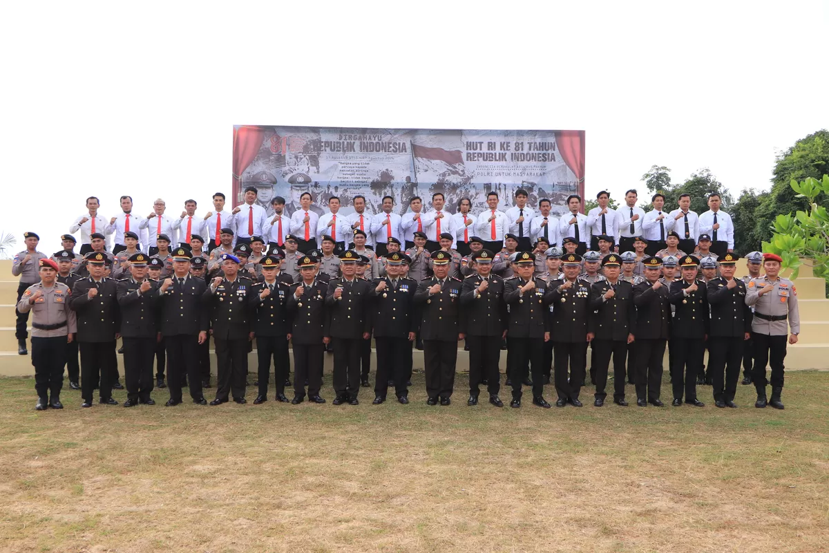 Dari gugusan pulau di ujung utara Kepulauan Riau, semangat kemerdekaan kembali berkobar. Polres Kepulauan Anambas menggelar upacara peringatan Hari Ulang Tahun (HUT) ke-81 Kemerdekaan Republik Indonesia, Senin, 17 Agustus 2026. (Ropi Kahardi )