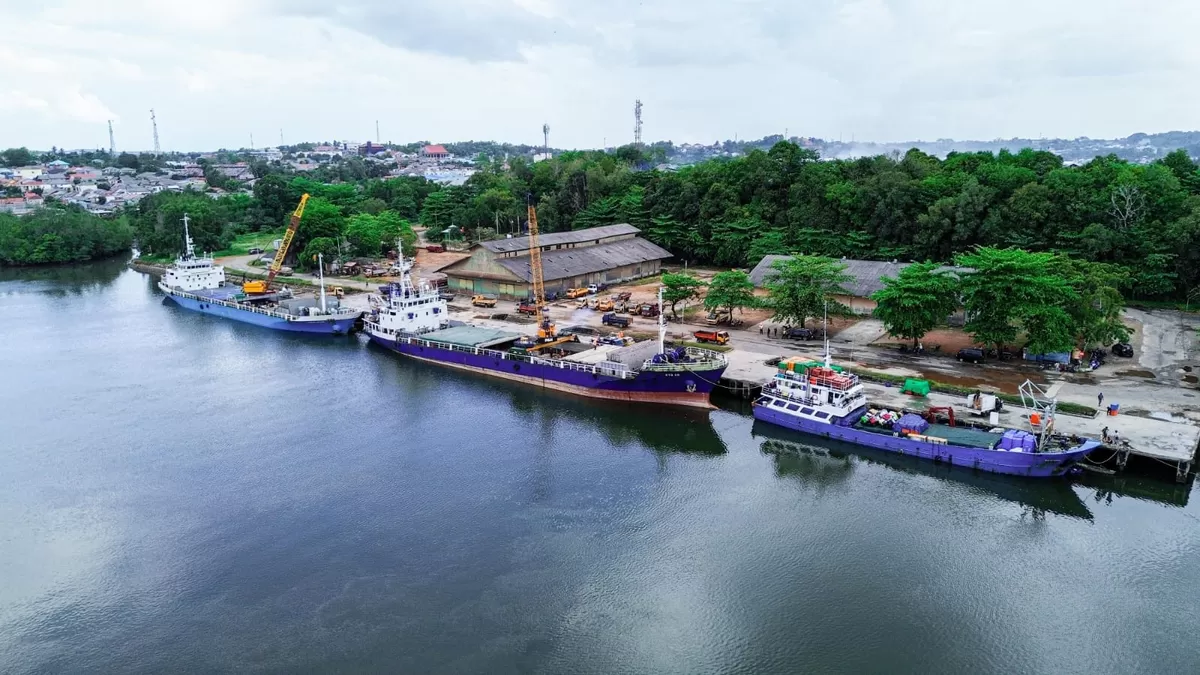 Terminal Bongkar MuatGencar &amp; Cargo Sri Payung Batu Anam -  Pelabuhan Tanjungpinang.