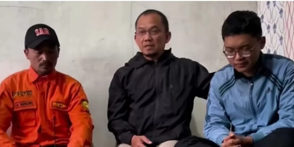 Ayah mendiang Syafiq Ali, pendaki yang hilang di Gunung Slamet, mengatakan akan menyayangi Himawan seperti anak sendiri. (Dok. Instagram/mountnesia)