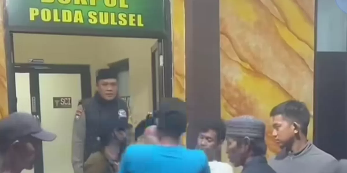 Keluarga Bripda DP yang histeris usai kabar meninggal dan dugaan penganiayaan oleh senior. (Dok. Instagram/makassar_folks)
