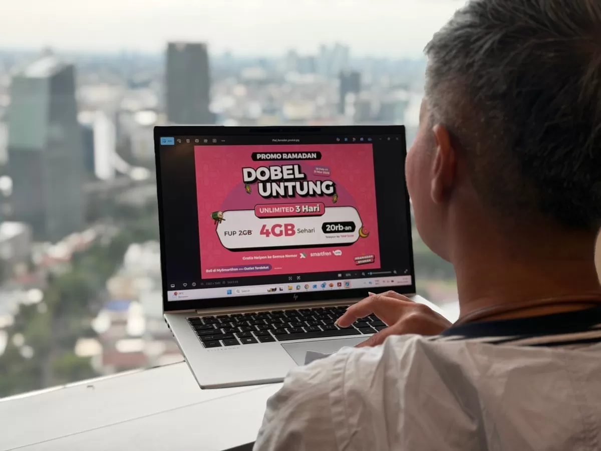 Menyambut Ramadan 1447 H, SMARTFREN menghadirkan rangkaian promo dan program digital untuk menemani pelanggan dari sahur hingga waktu berbuka. Promo Ramadan ini berlaku mulai 18 Februari 2026 hingga 31 Maret 2026. (Wilhelmus Triputra)