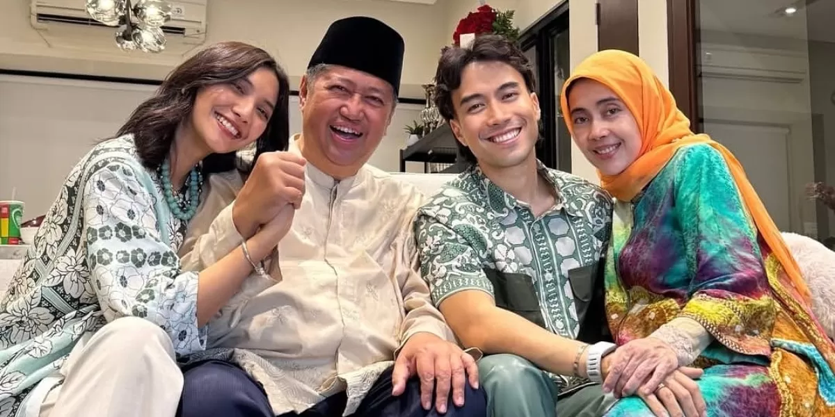 Harry Kiss ungkap tak ada foto lebaran dengan konsep unik lagi. (Dok. Instagram/vidialdiano)