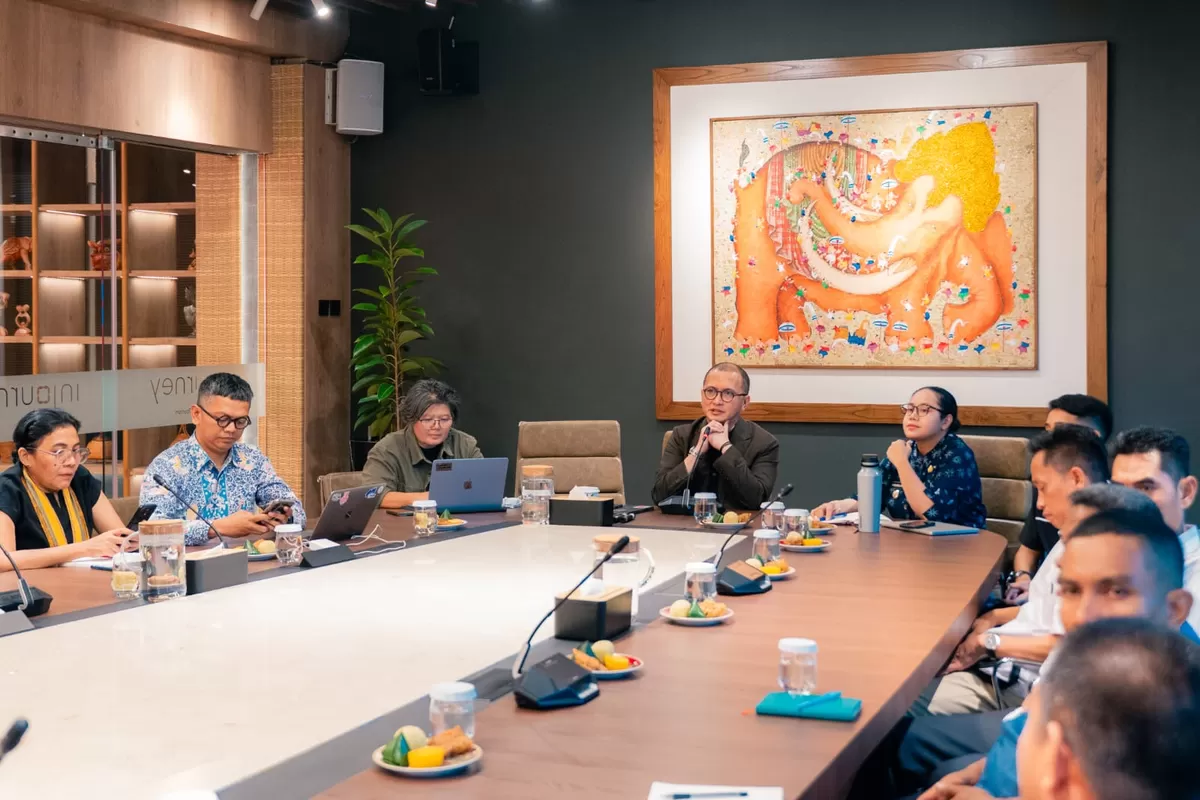 Pemkab Pulau Taliabu dan ICCN perkuat sinergi untuk mendorong kemandirian ekonomi dan ekosistem kota/kabupaten kreatif.  (Dok. Istimewa )