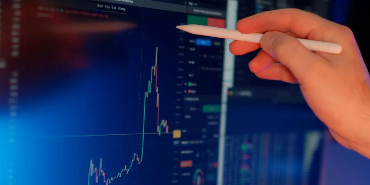 Menganalisa trend perdagangan saham. Ambil llangkah ini saat IHSG anjlok. (Pexels @Jakub Zerdzicki)