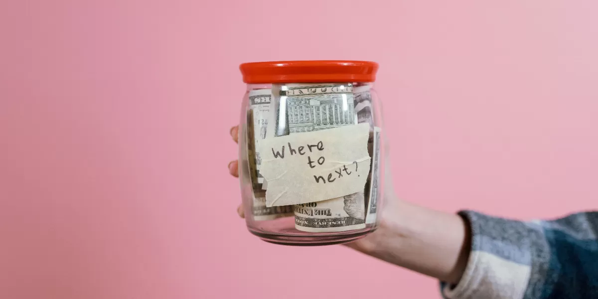 Investasi adalah satu di antara cara agar uang kamu tak habis dimakan inflasi. Ayo mulai dari sekarang. (Pexels @Tima Miroshnichenko)