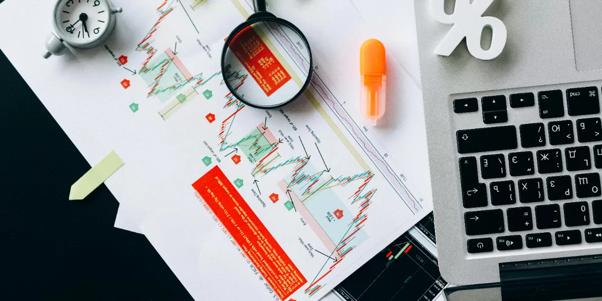 Di tengah era suku bunga tinggi ini, strategi finansial paling aman adalah tiarap dari segala jenis utang baru yang bunganya tidak tetap (floating rate). (Pexels @Nataliya Vaitkevich)