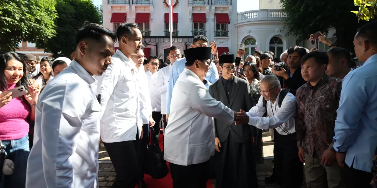 Diaspora Paris Bahagia Salat Iduladha Bersama Prabowo: Rasanya Seperti Kumpul dengan Keluarga Besar. (Dok. Istimewa )