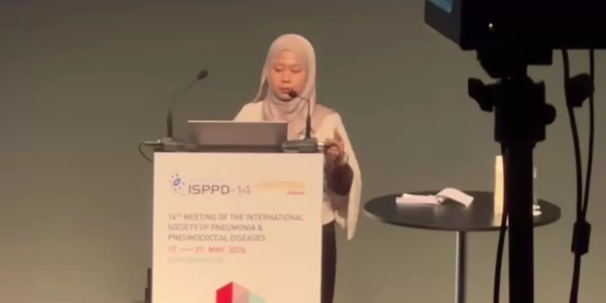 Prihantini saat memaparkan materi dalam konferensi ISPPD 2026 di Kopenhagen, Denmark. (Dok. Instagram/w.o.d.d)