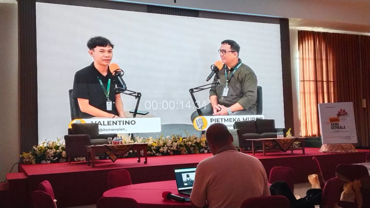 Review konten podcast produksi peserta PKSN XIII di Pontianak. (Komsos KAP)