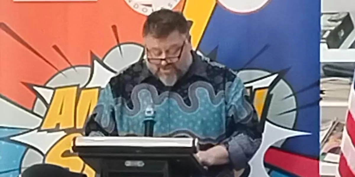 U.S. Embassy Spokesperson Jamie Ravetz menekankan bahwa teknologi yang dimiliki hampir setiap orang saat ini dapat menjadi sarana efektif untuk menghasilkan karya-karya informatif yang berdampak positif bagi masyarakat. (Pontianak Globe/Severianus Endi)
