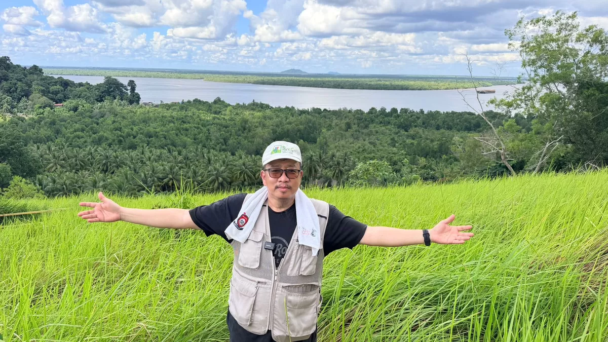 Di tengah hamparan mangrove dan pesisir Delta Kapuas, berbagai pihak berkolaborasi mendorong Batu Ampar menjadi desa wisata yang menggabungkan pelestarian lingkungan dengan peningkatan kesejahteraan masyarakat. (Dok. Pontianak Globe)