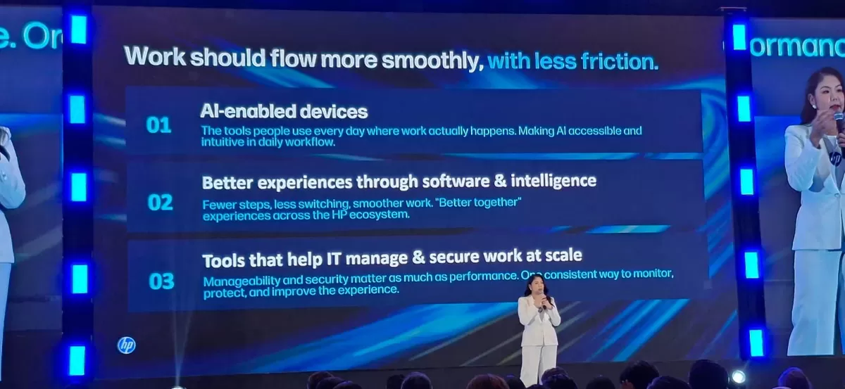 President Director of HP Indonesia, Juliana Cen, memperkenalkan portofolio terbaru perangkat berbasis kecerdasan buatan (artificial intelligence/AI), workplace solutions, kapabilitas keamanan, dan inovasi pencetakan dalam ajang HP Elevate 2026. (Dok. HP Indonesia)