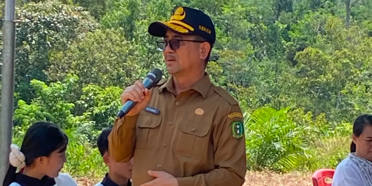 Yustianus Ami, Sekda Bengkayang yang juga Ketua Panitia Reuni 110 Tahun Persekolahan Katolik Nyarumkop. (Dok. Staf Setda Bengkayang)