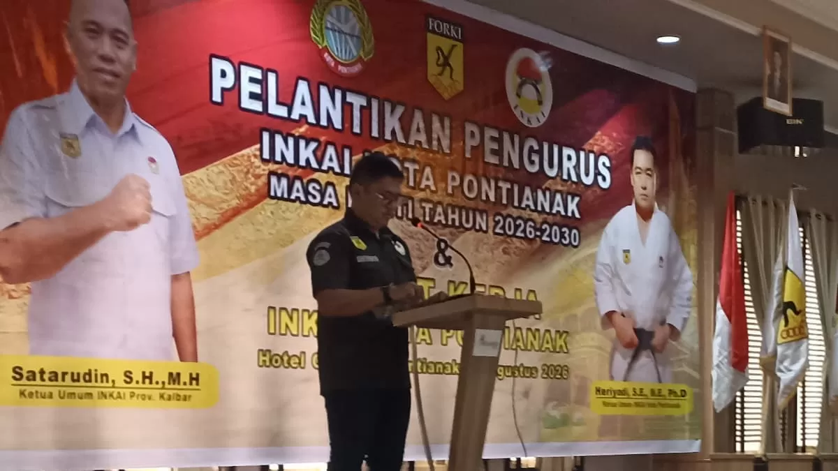 Ketua Panitia Pelantikan Pengurus Inkai Kota Pontianak Debi Rahmad saat memberikan laporan.  (Dok. Stefanus Akim)