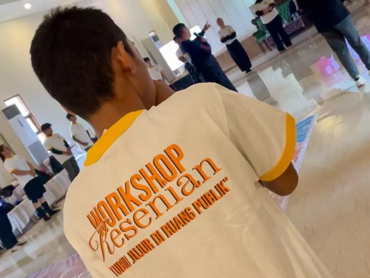 Salah satu peserta Workshop Kesenian Tubuh Jujur di Ruang Publik, yang digelar di Gedung Dekranasda, Kalimantan Barat, Sabtu (22/8/2026).  (Wilhelmus Triputra)
