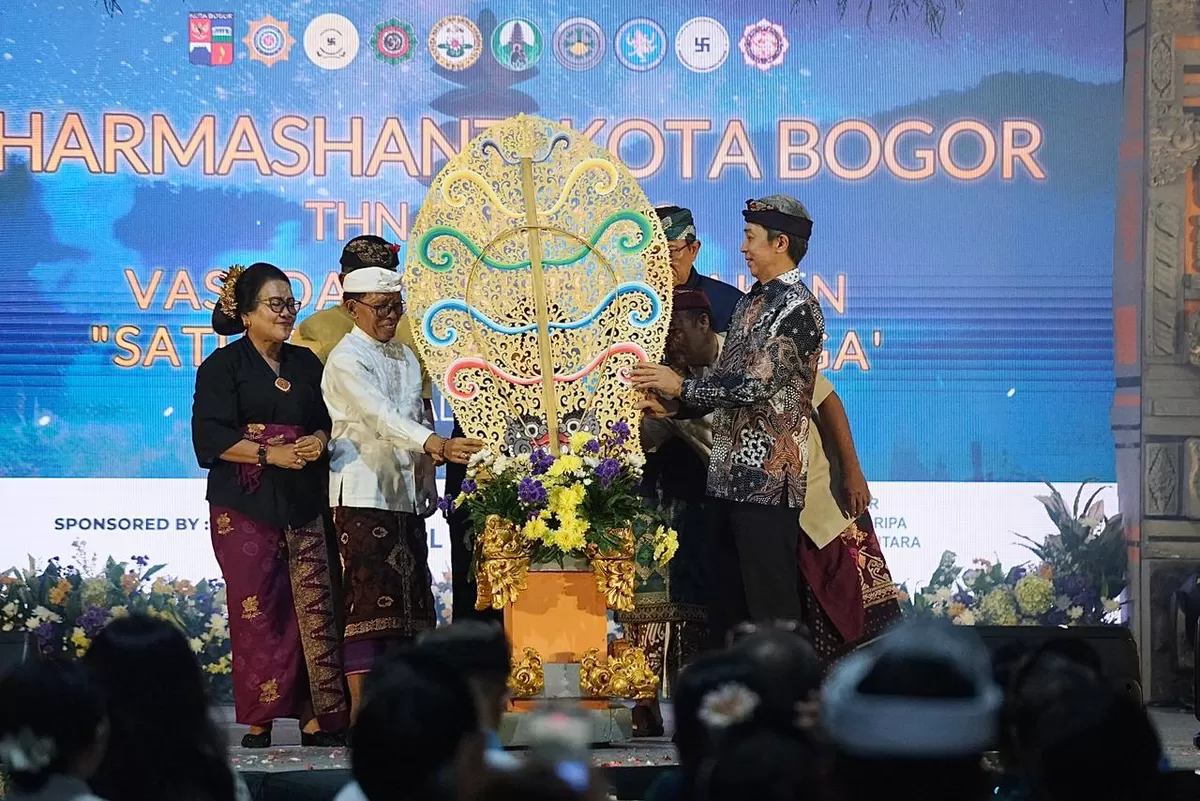  Wujud Harmoni dan Keberagaman dalam Dharma Shanti di Balai Kota (dims / jurnalmetropolitan.com)