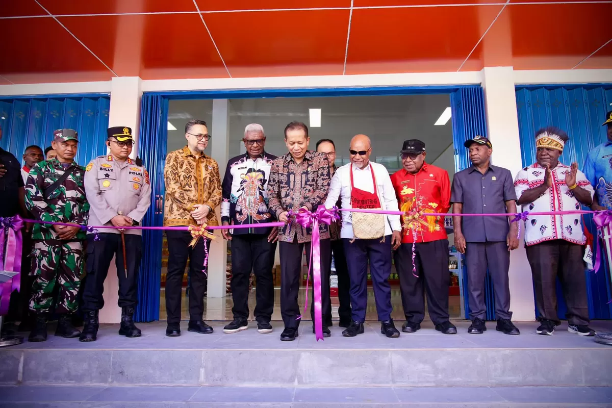 Menkop Resmikan Operasional Kopdes Merah Putih di Atuka Mimika, Papua Tengah (dims / jurnalmetropolitan.com)