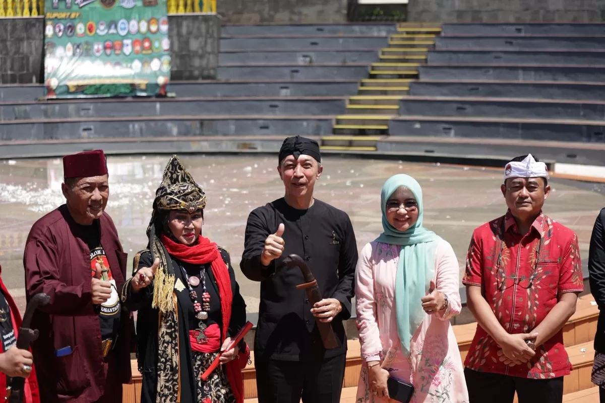 Hadiri Lebaran Golok, Dedie Rachim Ingatkan Nilai Filosofis dan Historis Golok (dims / jurnalmetropolitan.com)