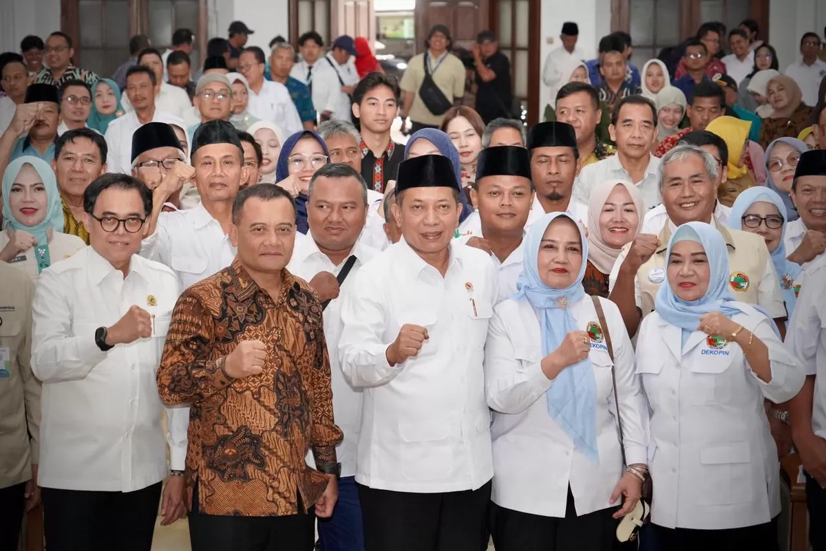 Menkop: Dekopinwil Jateng Berperan Strategis Kembangkan Produk Lokal melalui KDKMP (dims / jurnalmetropolitan.com)