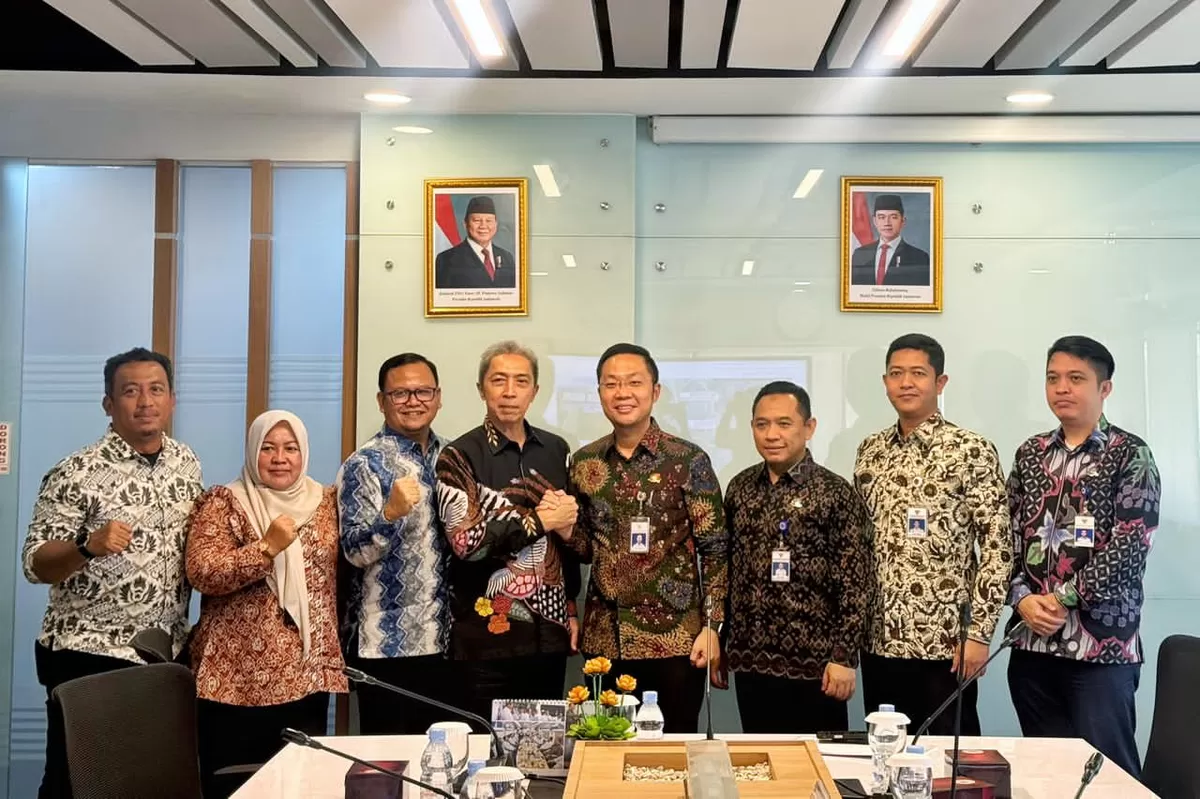Dedie Rachim Bahas Penataan Perlintasan KA, Dorong JPO di MA Salmun dan Underpass Kebon Pedes (dims / jurnalmetropolitan.com)