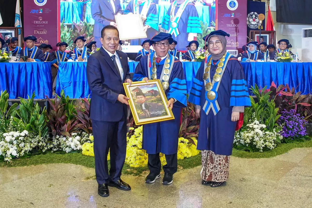 Menkop Ajak Lulusan Universitas Trilogi Agar Jadi Motor Penggerak KDKMP (dims / jurnalmetropolitan.com)