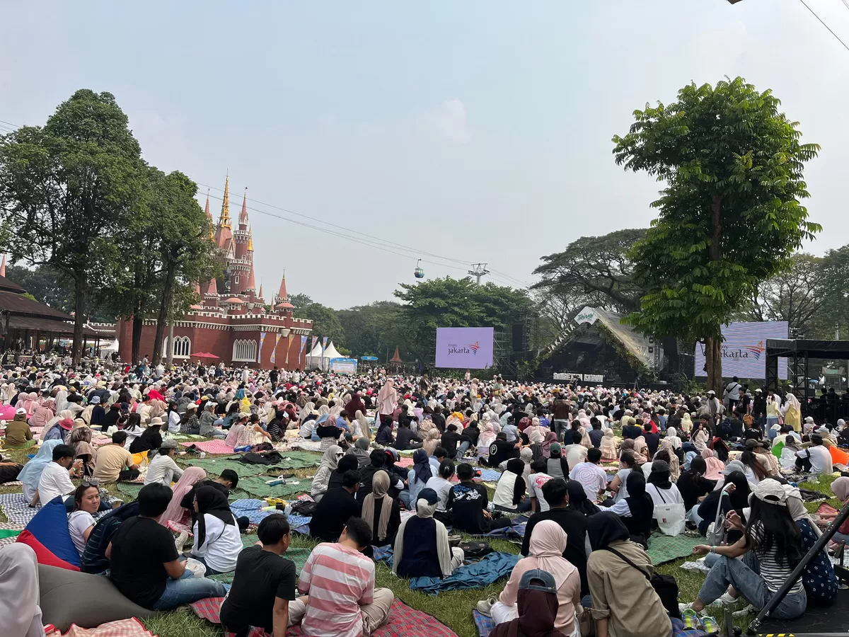 Sunset di Kebun TMII 2026  (Dims / jurnalmetropolitan.com)