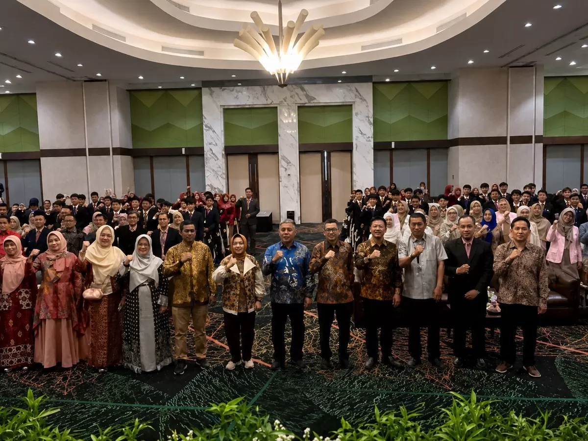 Denny Mulyadi Harap Lulusan SMP Bosowa Bina Insani Terus Berkembang dan Berakhlak Mulia (Dims)