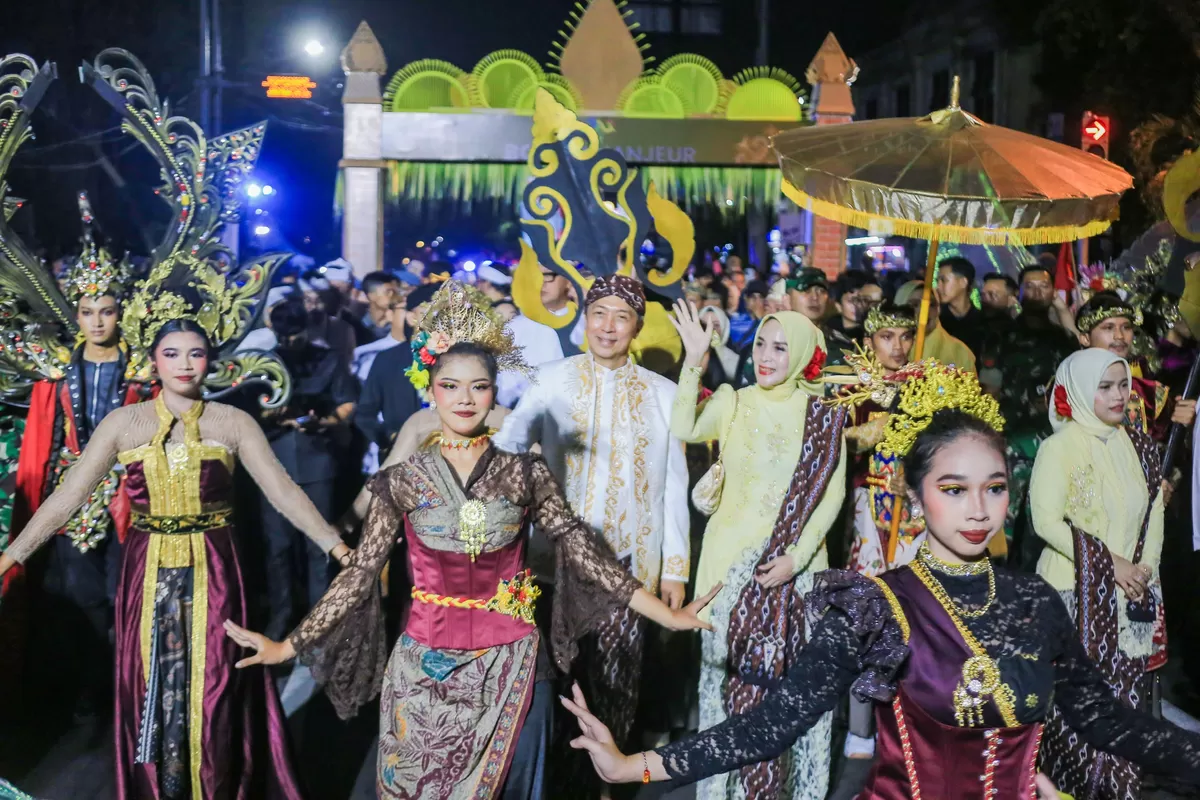 Puncak HJB ke-544 dan Teatrikal Perjalan Prabu Siliwangi, Dedie Rachim Ingatkan Falsafah Hidup Masyarakat Sunda (Dims)