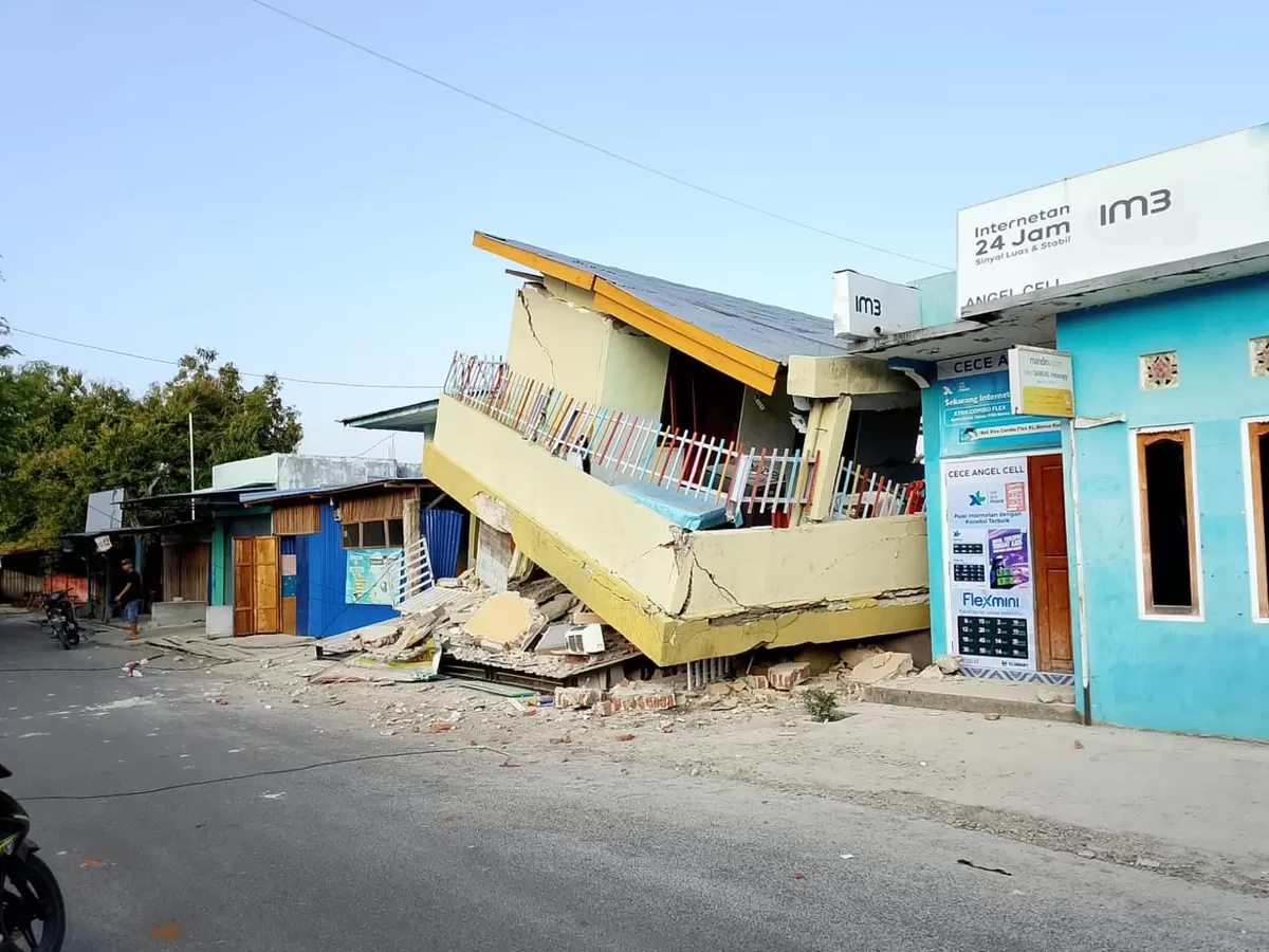 GEMPA SUSULAN M5,8 KEMBALI GUNCANG FLORES, BMKG PASTIKAN AMAN DARI POTENSI TSUNAMI