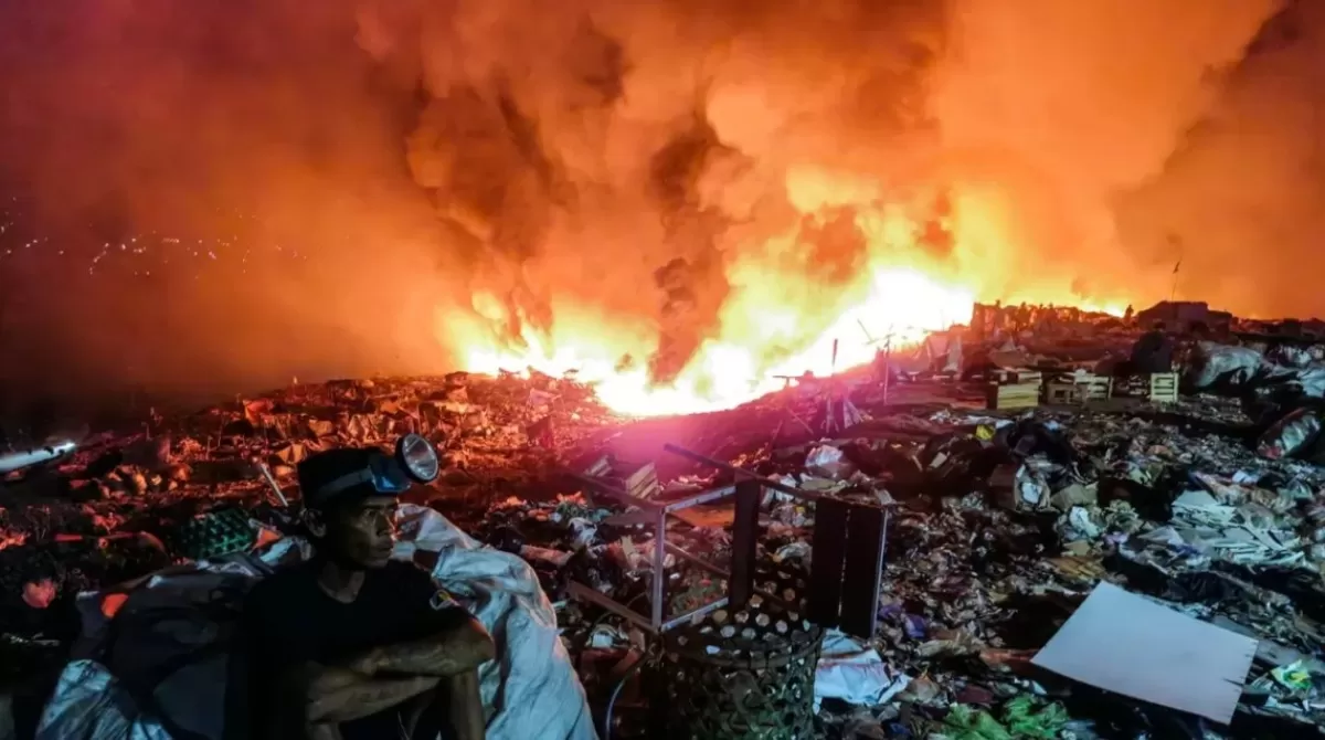 Kebakaran TPA Jatibarang