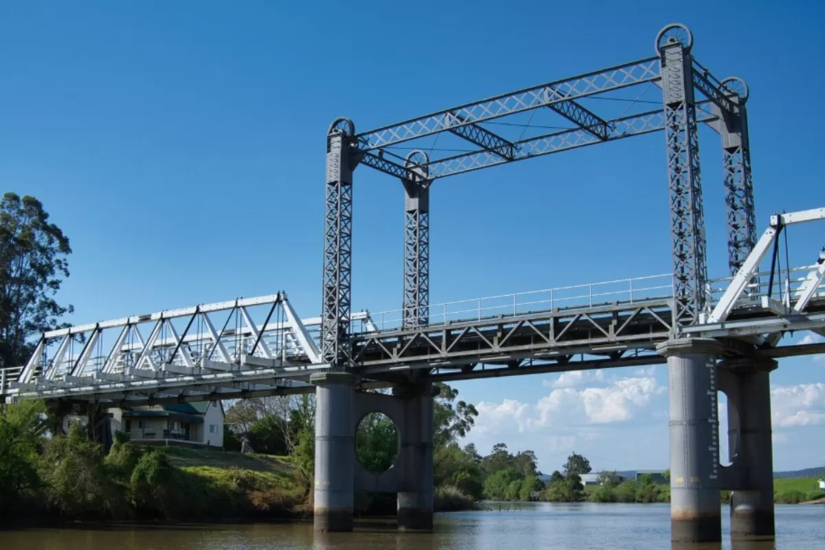 Ilustrasi jembatan. (Freepik)