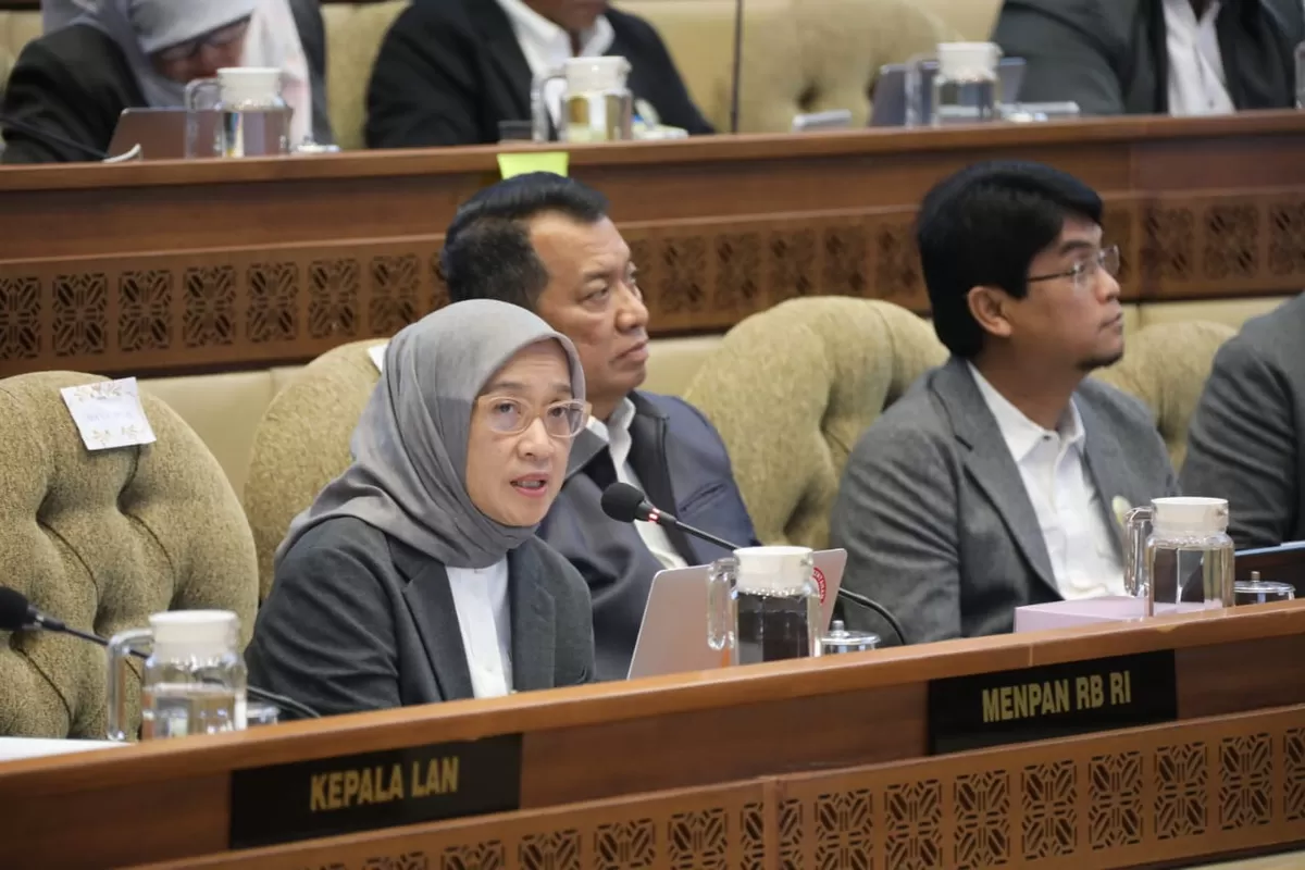  MenPAN RB, Rini Widyantini menjawab isu PPPK. (Web Menpan)