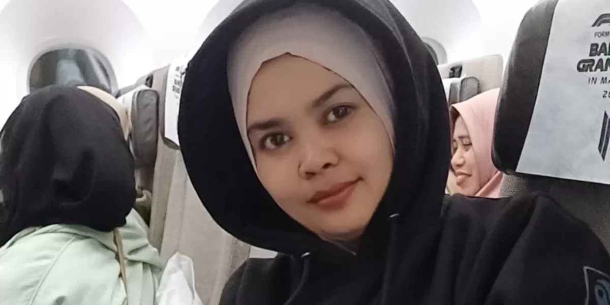 Sumber: https://static.promediateknologi.id/crop/0x0:0x0/1200x0/webp/photo/p1/79/2026/10/12/Sri-Nurhaida-Pratiwi-36-Pekerja-Migran-Indonesia-PMI-asal-Kampung-Sukatani-3162665671.jpg