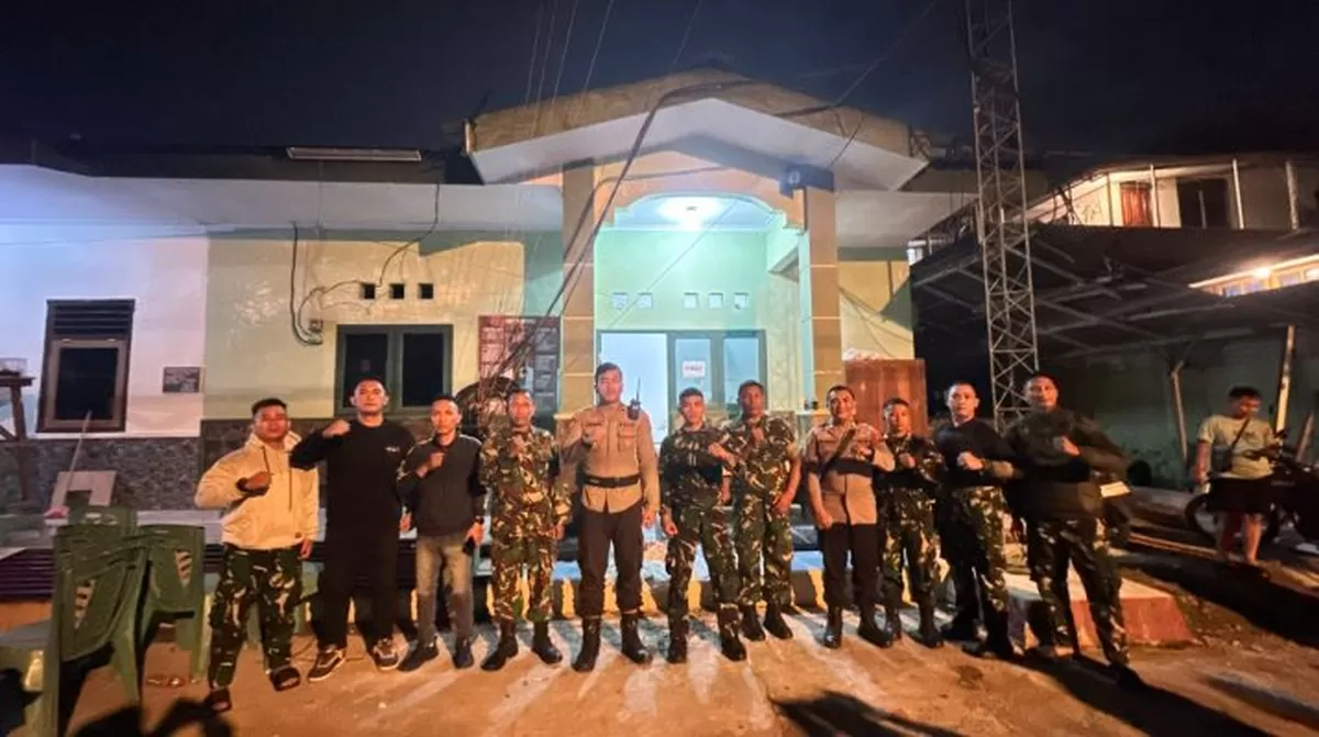 TNI-Polri berfoto bersama (Ist)