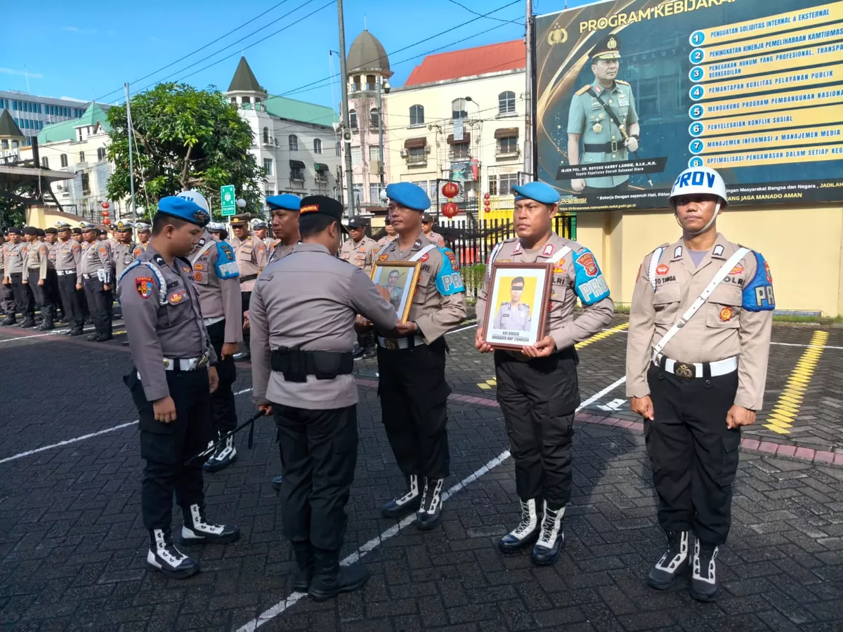 Kapolresta Manado saat memimpin upacara PTDH (Ist)